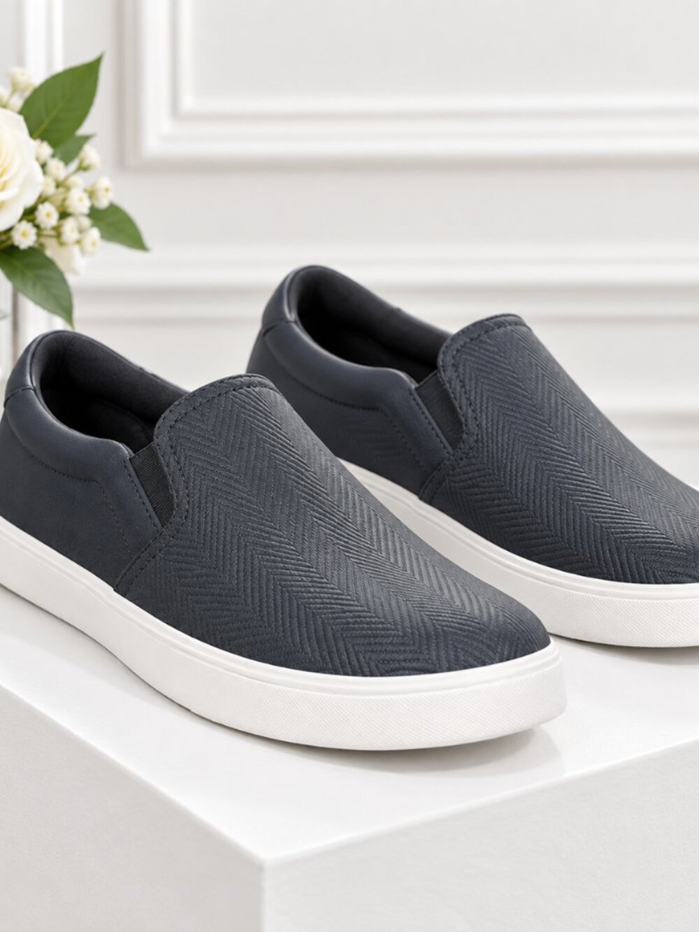 Brand New Dr. Scholl’s Women’s Slip-On Sneakers – Size 7.5 – Brand New